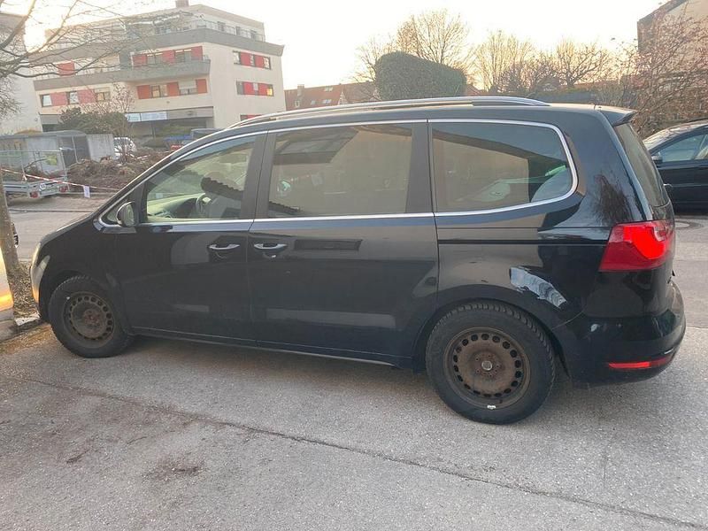 Gebraucht Seat Alhambra 140 PS (102 kW) 2011 Schwarz Van / Kleinbus