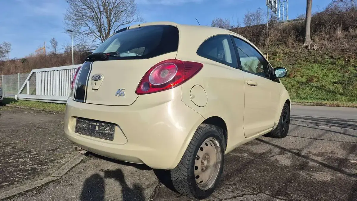 Gebraucht Ford Ka Titanium 69 PS (50 kW) 2009 Sand metallic Kleinwagen