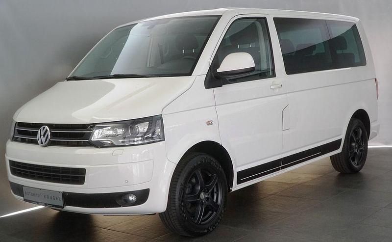 Weiß Gebraucht 2014 VW T5 Sport Van | 24.990 € (Fairer Preis) - Bild 1/4