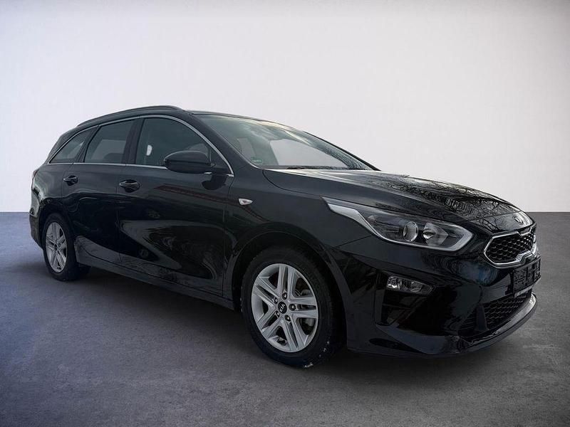 Gebraucht Kia Ceed Sportswagon 136 PS (100 kW) 2021 Schwarz Kombi