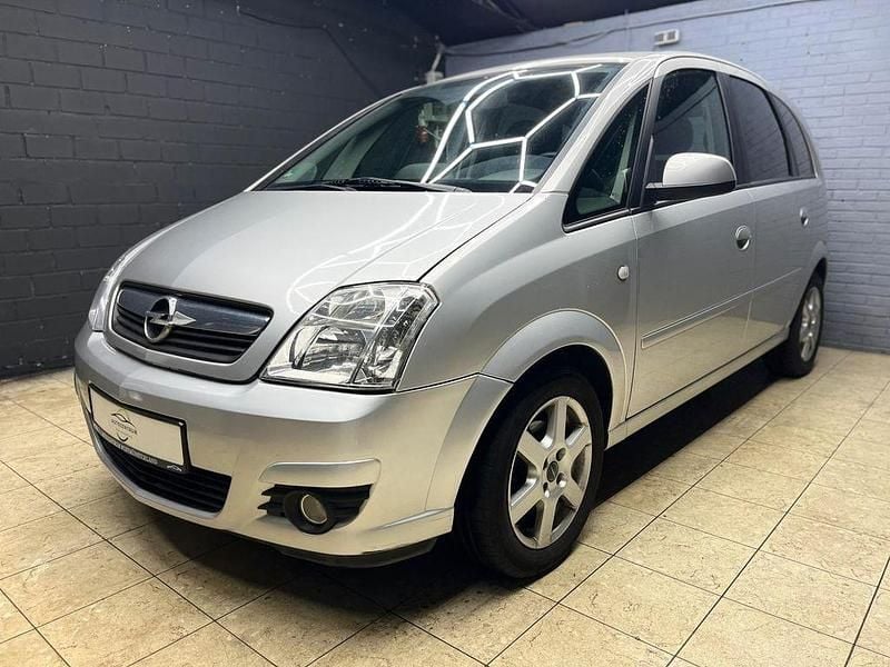 Gebraucht Opel Meriva 90 PS (66 kW) 2007 Silber Van / Kleinbus