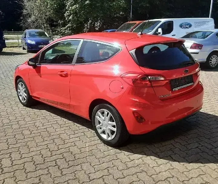 Gebraucht Ford Fiesta Cool & Connect 101 PS (74 kW) 2017 Rot Kleinwagen