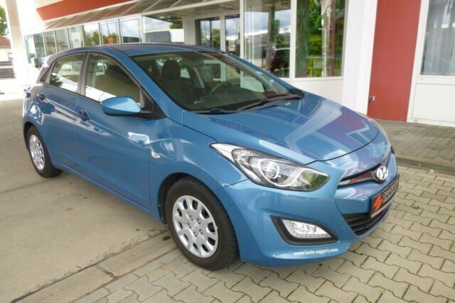 Blau metallic Gebraucht 2012 Hyundai i30 Classic Limousine | 7.999 € (Fairer Preis) - Bild 1/4