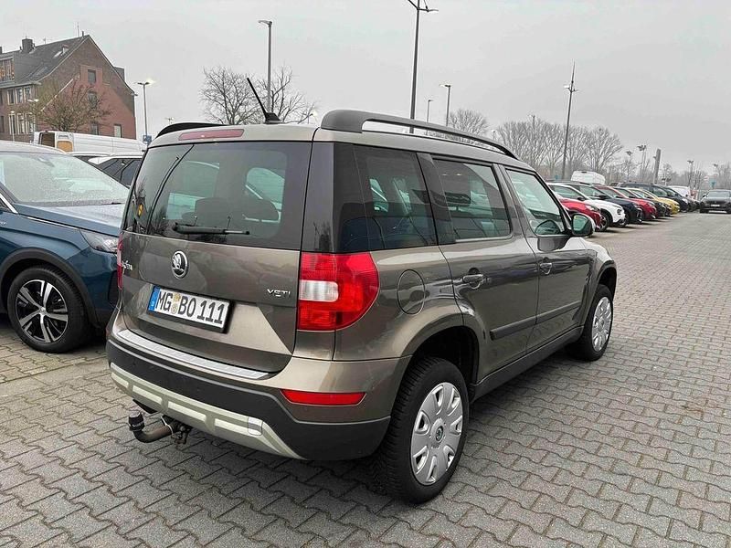 Gebraucht Skoda Yeti Ambition 140 PS (102 kW) 2014 Braun SUV