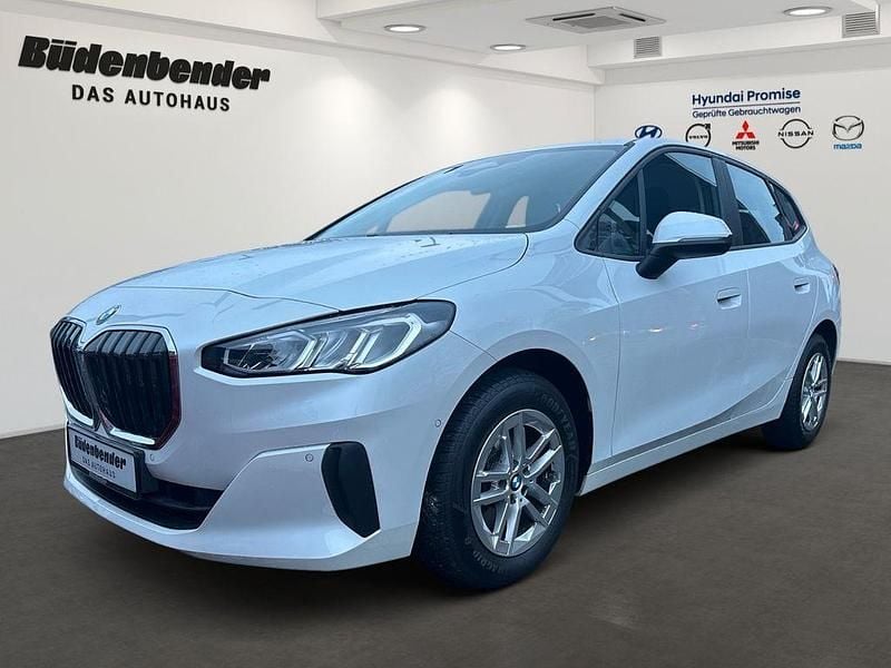 Gebraucht BMW 218 Active Tourer 136 PS (100 kW) 2023 Weiß Van / Kleinbus