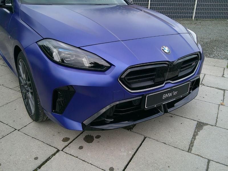 Gebraucht BMW M135 Performance 300 PS (220 kW) 2025 Blau Kleinwagen