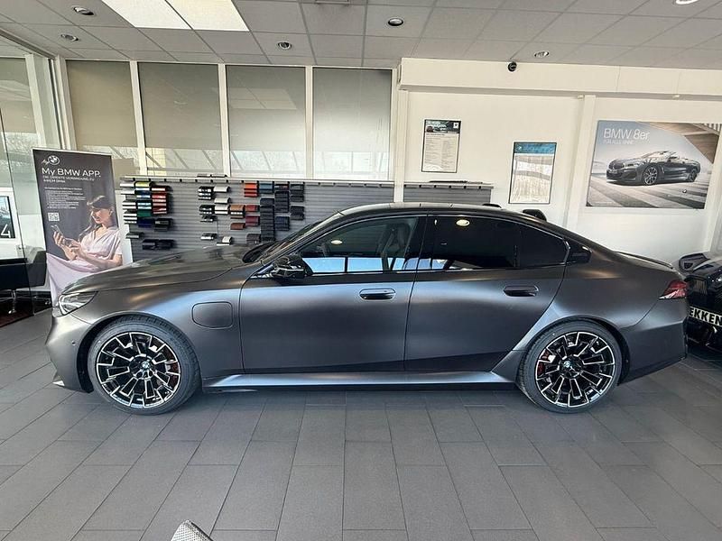 Neu BMW M5 Performance 727 PS (534 kW) 2026 Grau Limousine