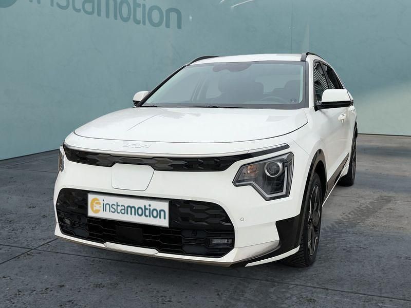 Weiß Gebraucht 2023 Kia e-Niro SUV | 29.749 € (Fairer Preis) - Bild 1/4