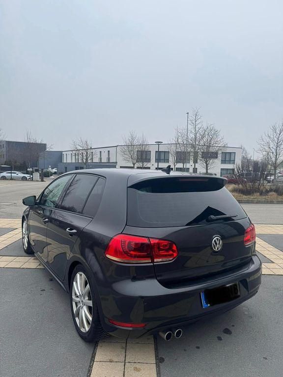 Gebraucht VW Golf VI GTD 170 PS (125 kW) 2011 Grau Kleinwagen