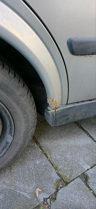 Gebraucht Opel Astra 101 PS (74 kW) 1999 Silber Limousine