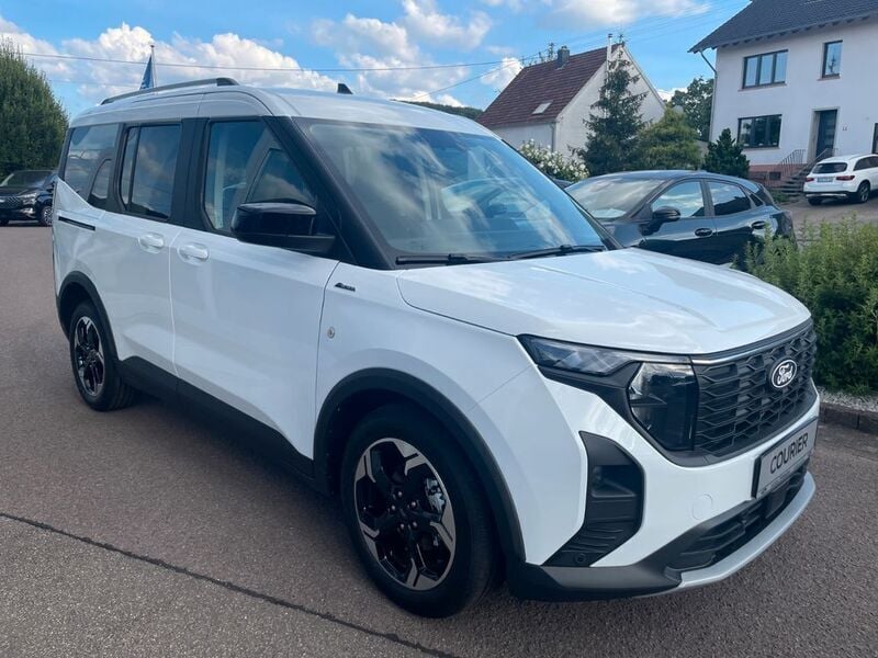 Gebraucht Ford Tourneo Courier Active 125 PS (91 kW) 2024 Weiß Van / Kleinbus