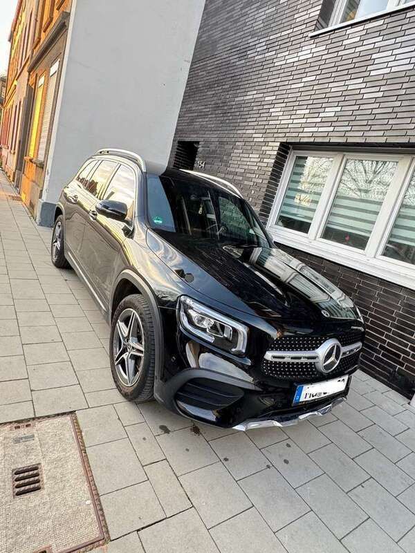 Gebraucht 2020 Mercedes GLB200 AMG line SUV | 31.999 € (Fairer Preis) - Bild 1/4