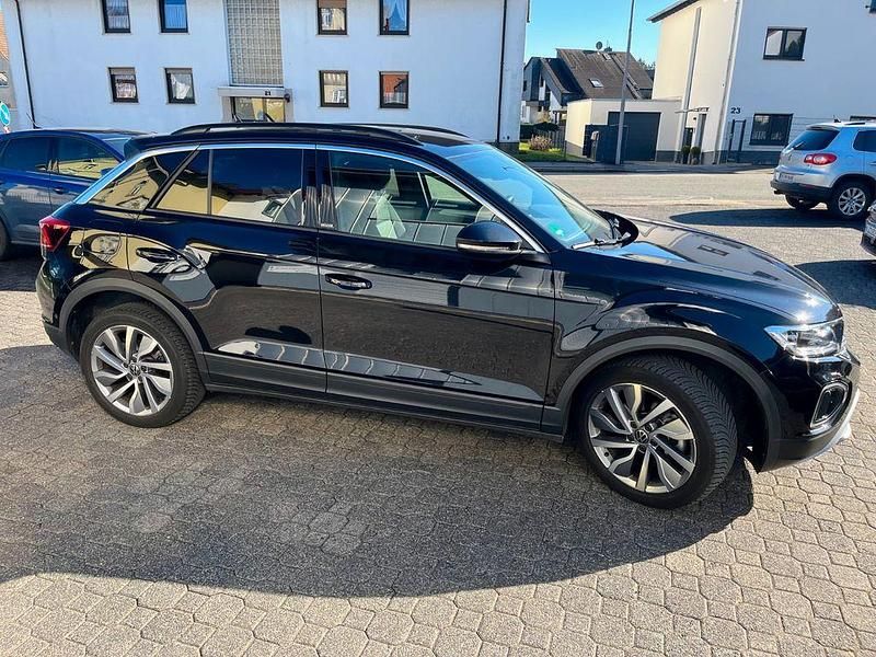 Gebraucht VW T-Roc Move 150 PS (110 kW) 2024 Schwarz SUV