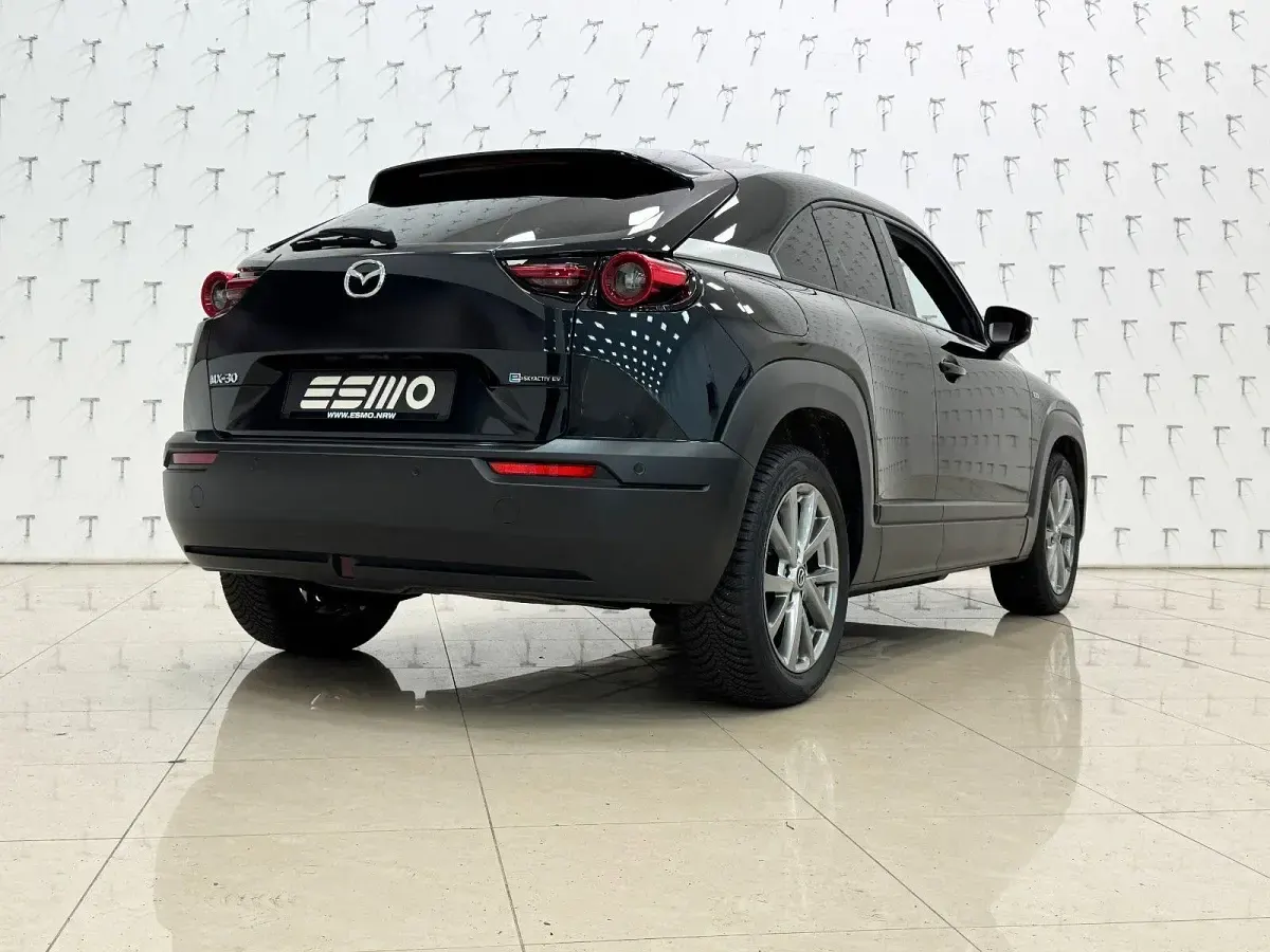 Gebraucht Mazda MX30 Ad'Vantage 106 kW (145 PS) 2023 Schwarz SUV