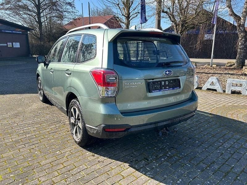 Gebraucht Subaru Forester Exclusive+ 150 PS (110 kW) 2016 Grün SUV