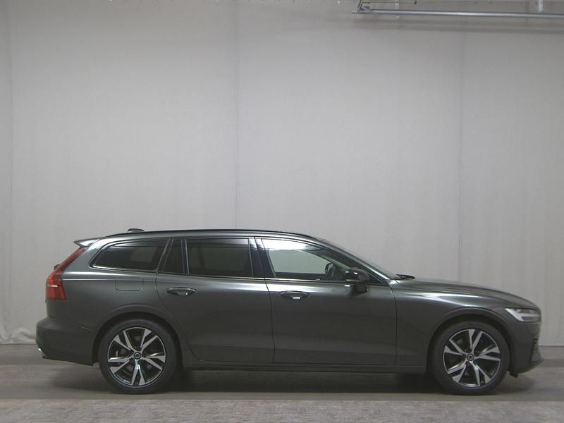 Other Gebraucht 2021 Volvo V60 R-Design Kombi | 19.980 € (Fairer Preis) - Bild 1/4
