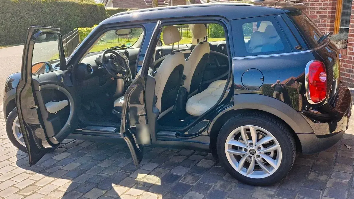 Usata Mini Cooper 122 CV (89 kW) 2013 Nero Utilitaria