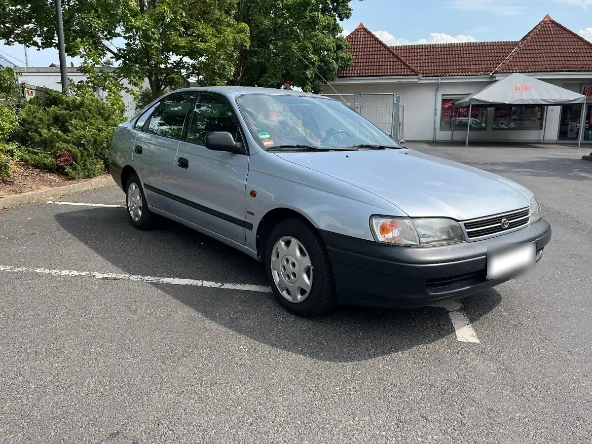 Gebraucht Toyota Carina 99 PS (72 kW) 1995 Blau Limousine