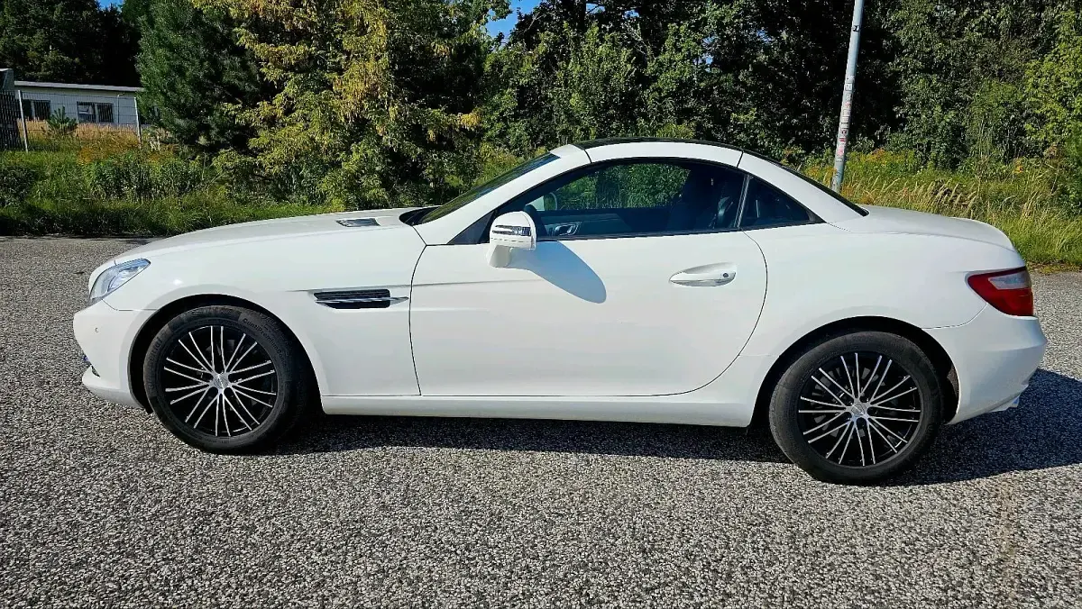 Second-hand Mercedes SLK200 184 CP (135 kW) 2014 Alb Cabrio