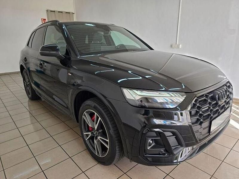 Gebraucht Audi Q5 Edition .1 143 PS (105 kW) 2021 Andere SUV