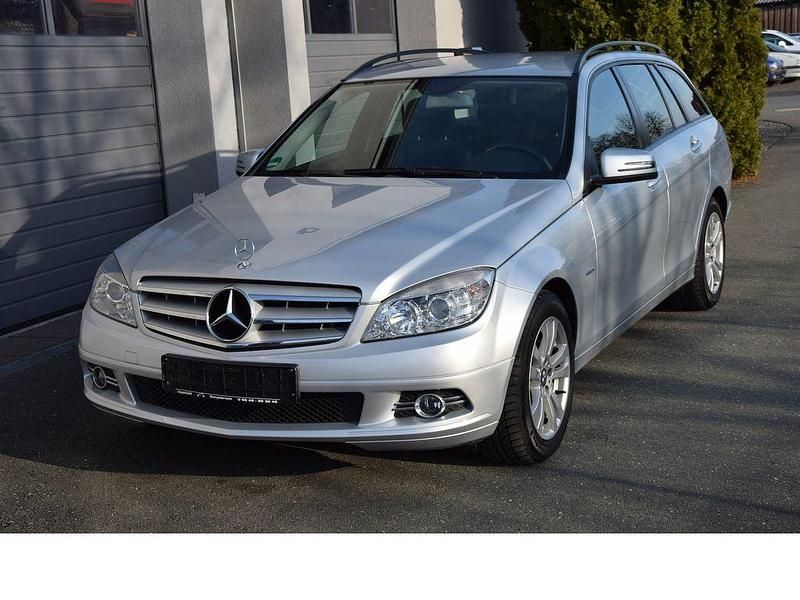 Gebraucht Mercedes C200 136 PS (100 kW) 2011 Silber Limousine