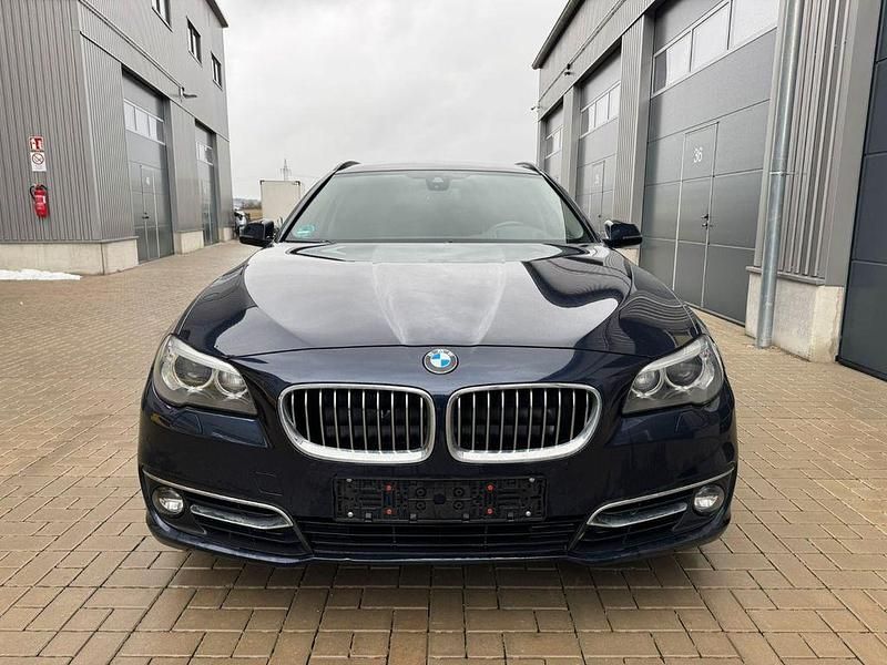 Gebraucht BMW 520 Luxury Line 190 PS (139 kW) 2016 Blau Kombi