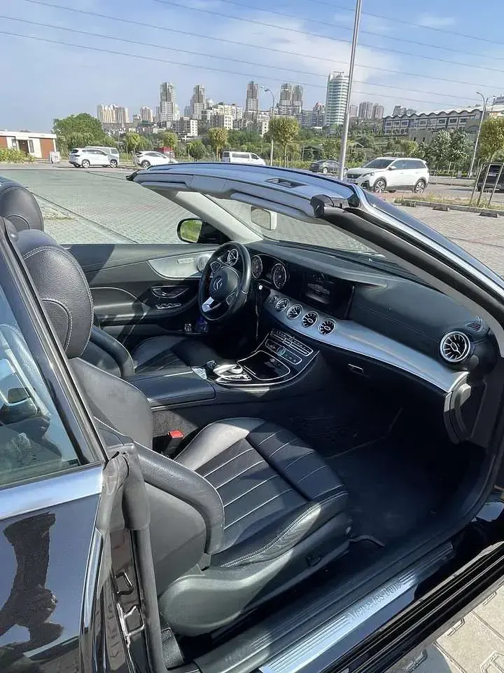 Gebraucht Mercedes E200 Avantgarde 184 PS (135 kW) 2017 Schwarz Cabrio