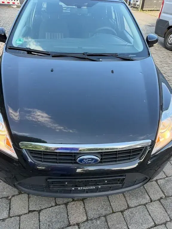 Gebraucht Ford Focus 109 PS (80 kW) 2011 Schwarz Limousine
