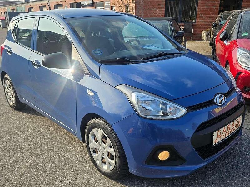 Gebraucht Hyundai i10 Trend 67 PS (49 kW) 2014 Blau Kleinwagen