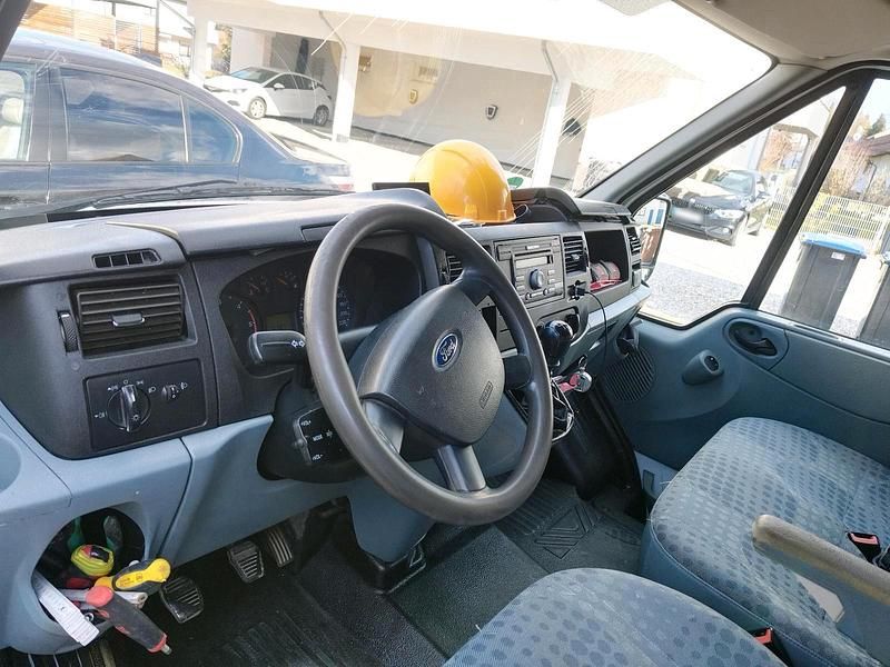 Second-hand Ford Transit 86 CP (63 kW) 2013 Alb Monovolum