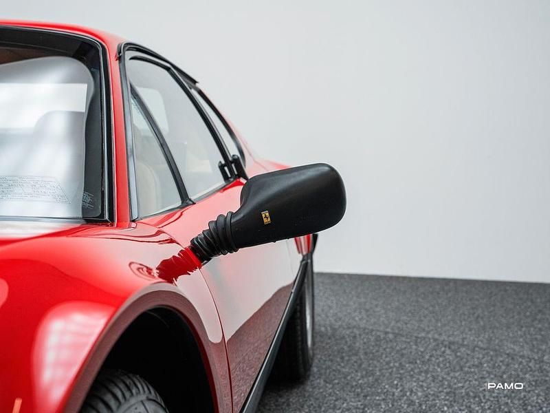 Second-hand Ferrari 512 BB 340 CP (250 kW) 1983 Roșu Coupe