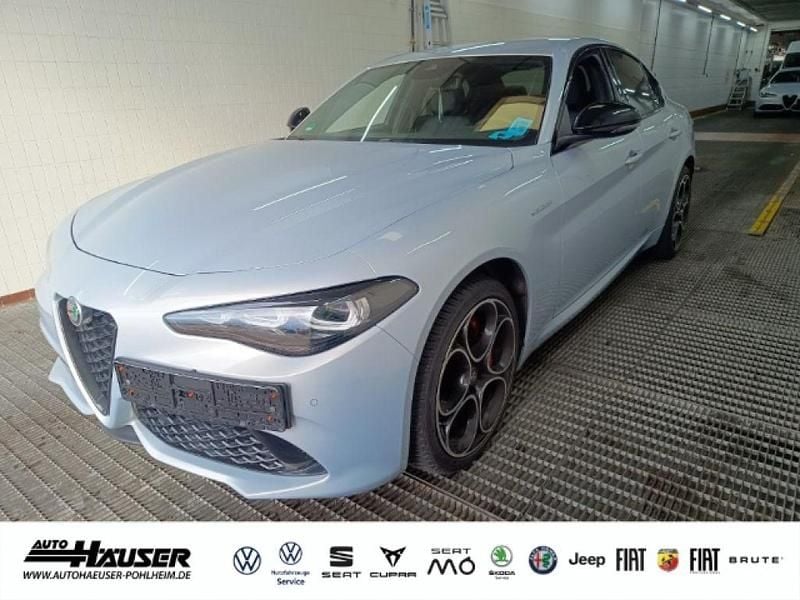 Weiss Gebraucht 2024 Alfa Romeo Giulia Veloce Limousine | 38.795 € (Fairer Preis) - Bild 1/4
