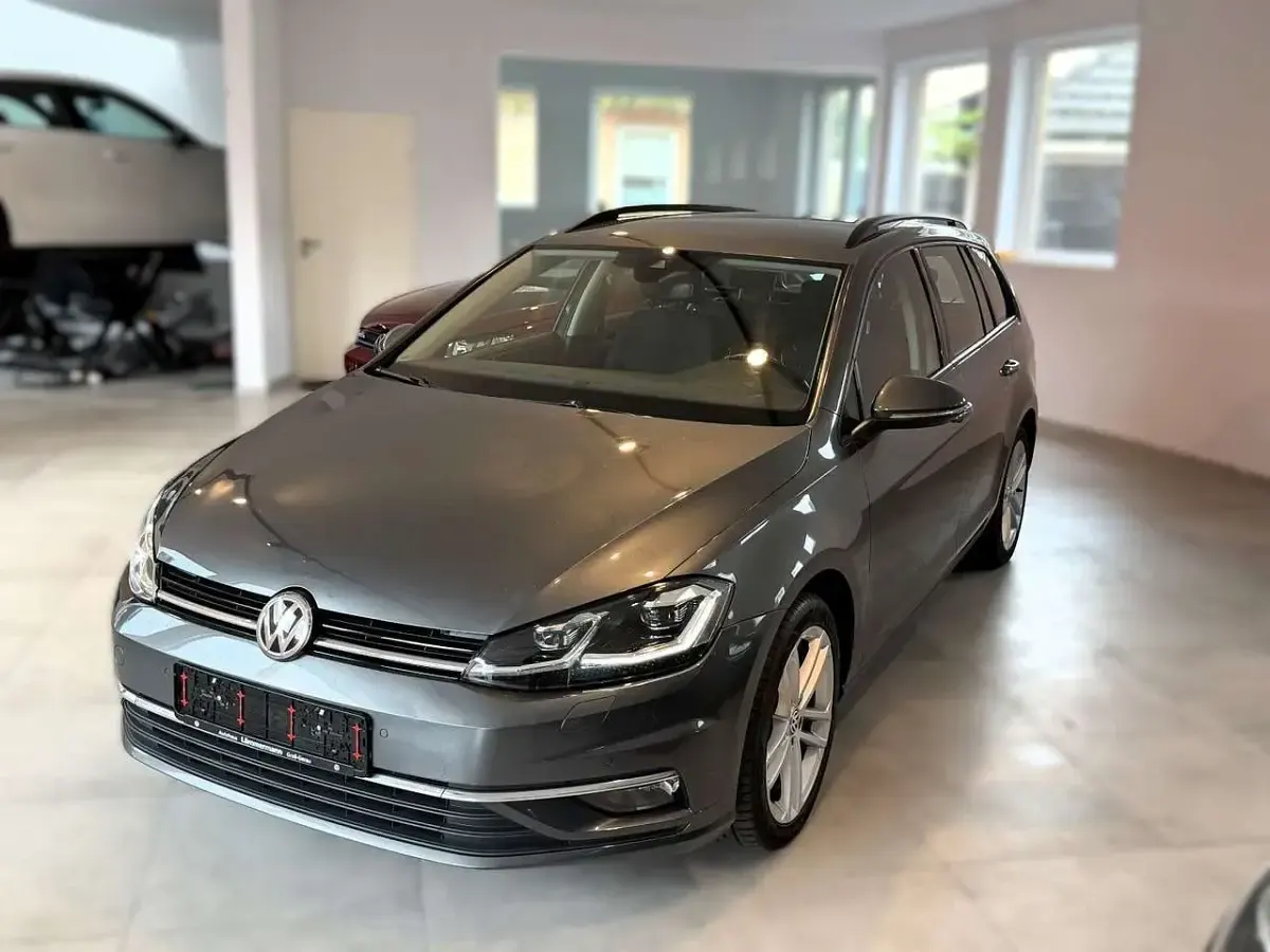 Gebraucht VW Golf VII Comfortline 150 PS (110 kW) 2020 Indiumgrau Kombi