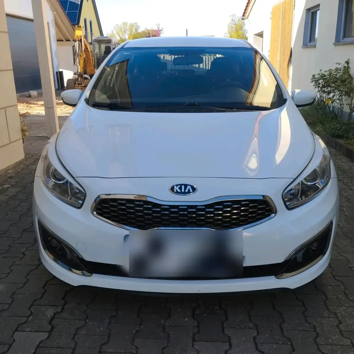Gebraucht Kia Ceed 99 PS (72 kW) 2017 Weiß Kleinwagen