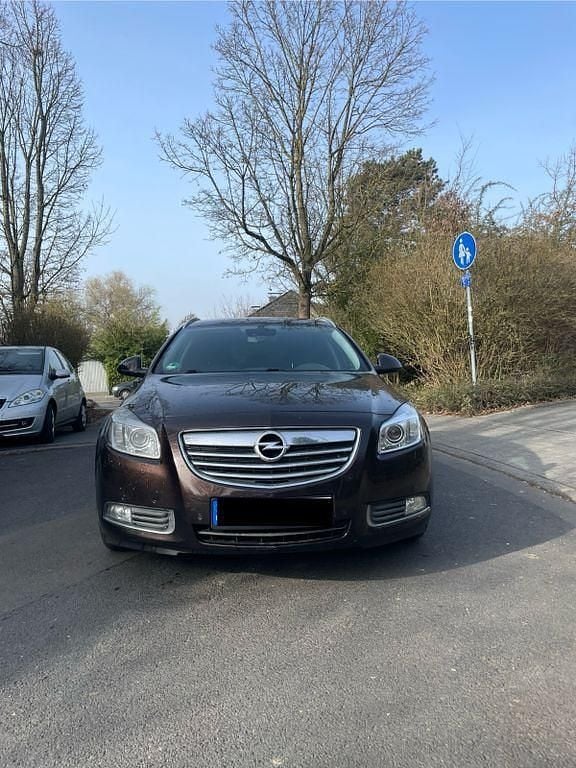 Gebraucht Opel Insignia 160 PS (117 kW) 2013 Braun Kombi