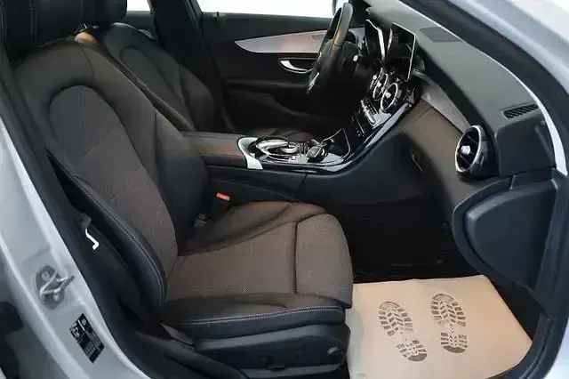 Gebraucht Mercedes C200 150 PS (110 kW) 2019 Silber Kombi