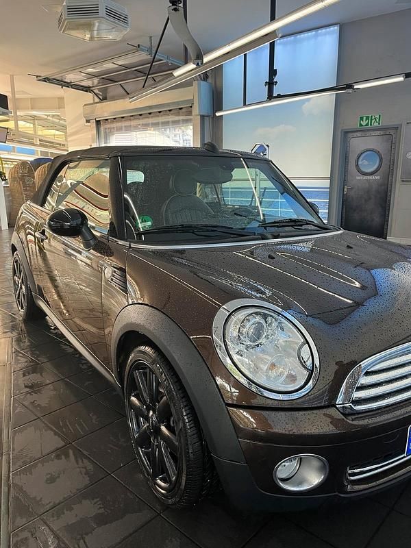 Braun Gebraucht 2010 Mini Cooper Cabriolet Cabrio | 6.999 € (Guter Preis) - Bild 1/4