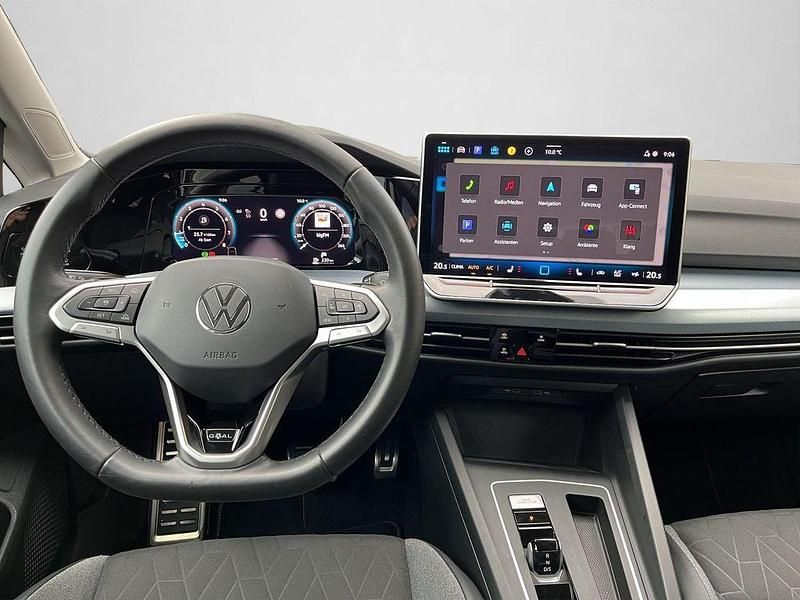 Gebraucht VW Golf VIII Goal 150 PS (110 kW) 2025 Grenadillschwarz metallic (metallic) Limousine