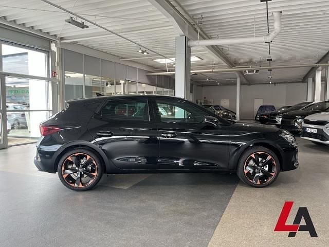 Neu Cupra Leon 150 PS (110 kW) 2025 Schwarz Limousine