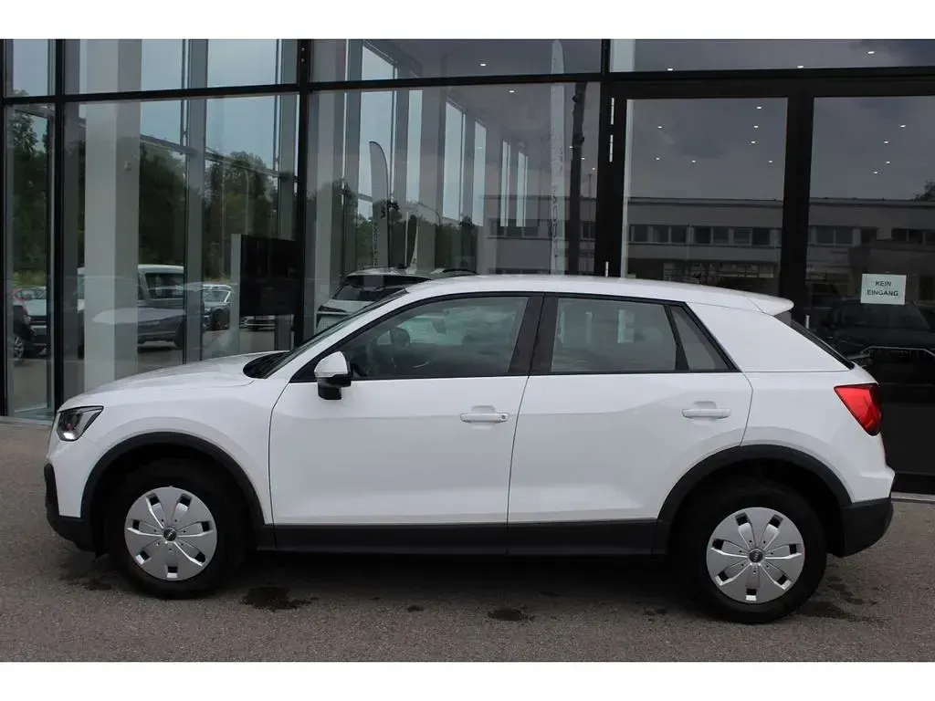 Gebraucht Audi Q2 Comfort 150 PS (110 kW) 2023 Weiß SUV