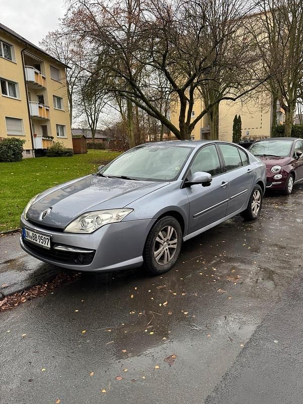 Blau Gebraucht 2008 Renault Laguna III Limousine | 2.800 € - Bild 1/4