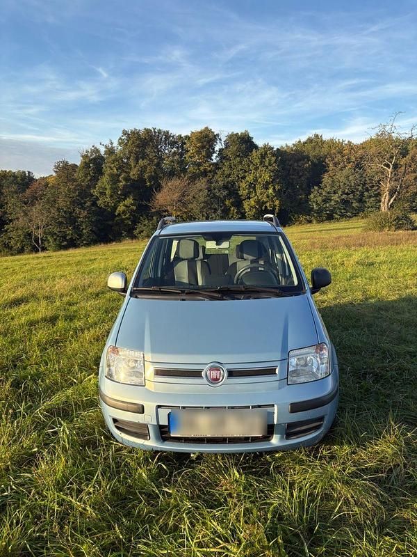 Blau Gebraucht 2010 Fiat Panda Kleinwagen | 1.800 € (Fairer Preis) - Bild 1/4