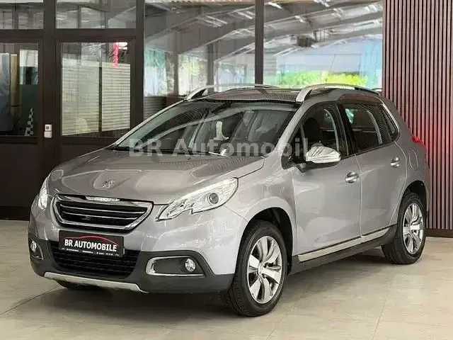 Gebraucht Peugeot 2008 Allure 110 PS (80 kW) 2016 Lack grau artense/metallic SUV