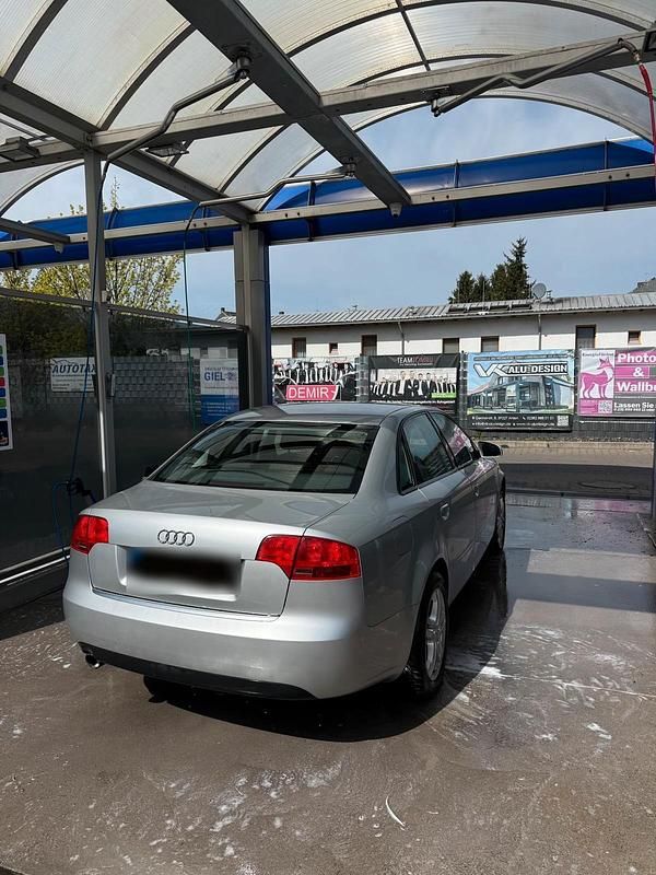 Gebraucht Audi A4 140 PS (102 kW) 2007 Silber Limousine