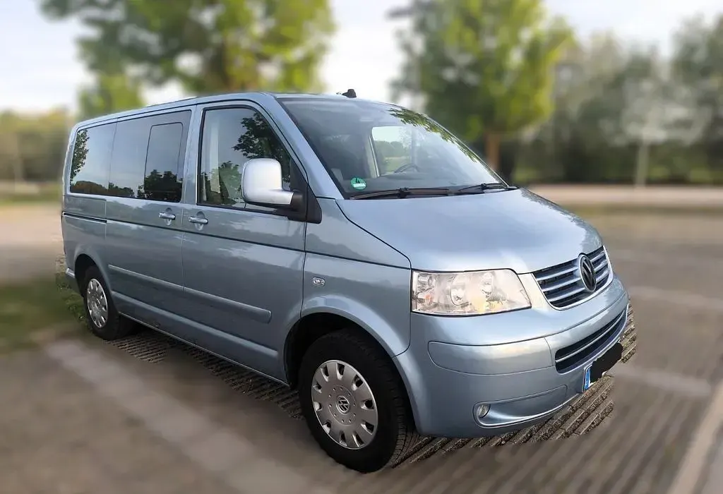 Gebraucht VW T5 131 PS (96 kW) 2006 Blau Van