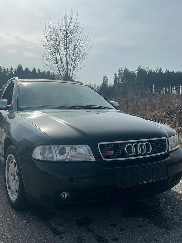 Gebraucht Audi A4 165 PS (121 kW) 2000 Schwarz Kombi