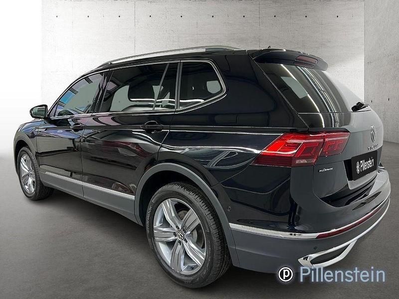 Gebraucht VW Tiguan Allspace Elegance 193 PS (141 kW) 2025 Schwarz SUV