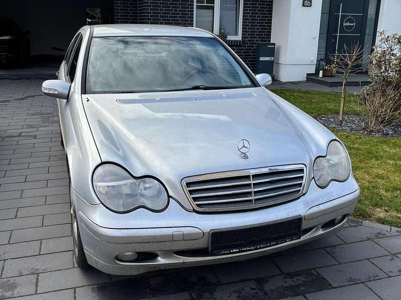 Gebraucht Mercedes C180 129 PS (94 kW) 2001 Grau Limousine