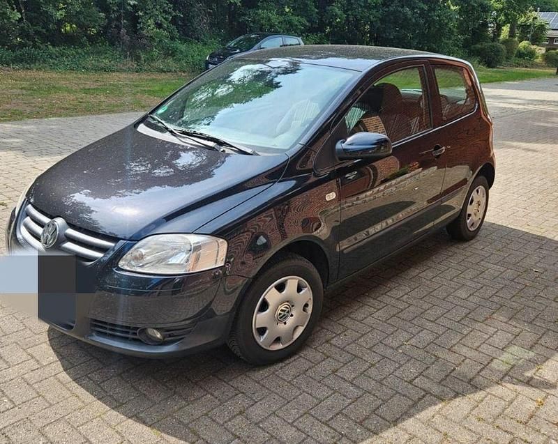 Schwarz Gebraucht 2005 VW Fox Kleinwagen | 1.690 € (Fairer Preis) - Bild 1/4