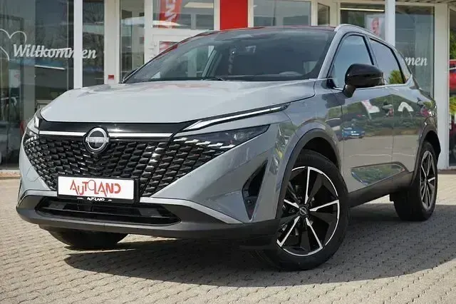 Neu Nissan Qashqai Tekna 158 PS (116 kW) 2026 Grau SUV